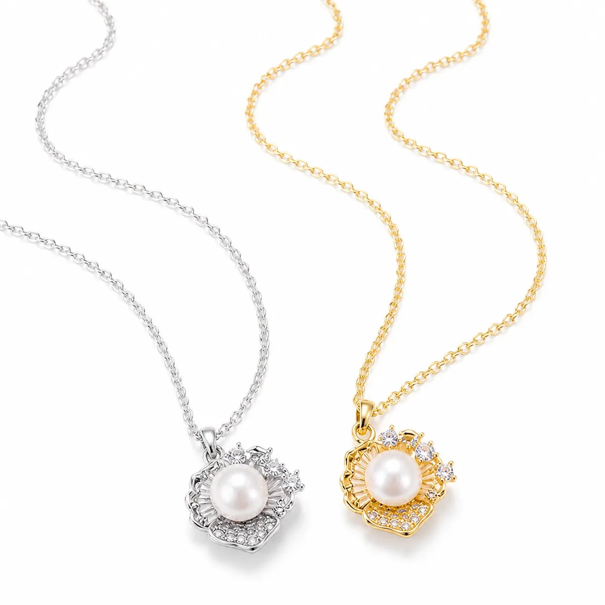 Pearl Shell Crystal Necklace
