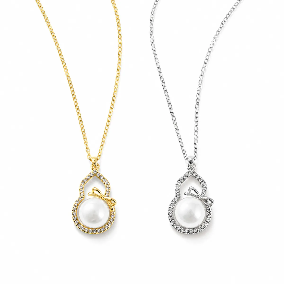 Bow Pearl Necklace