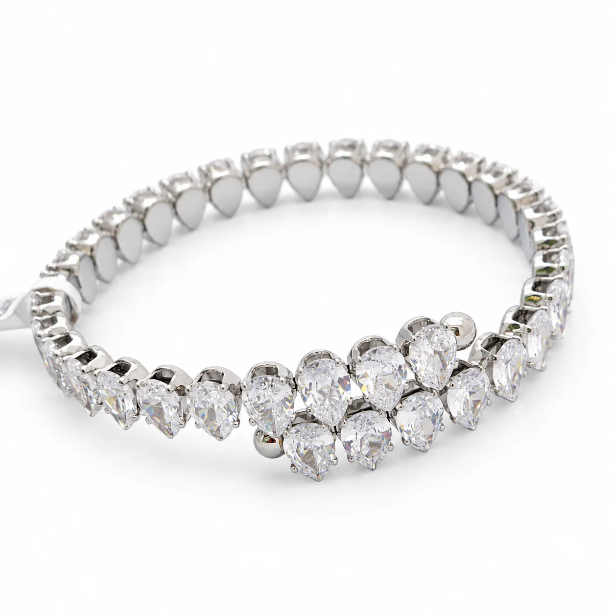 Silver-tone Bracelet with Clear Teardrop-shaped Settings · 001135